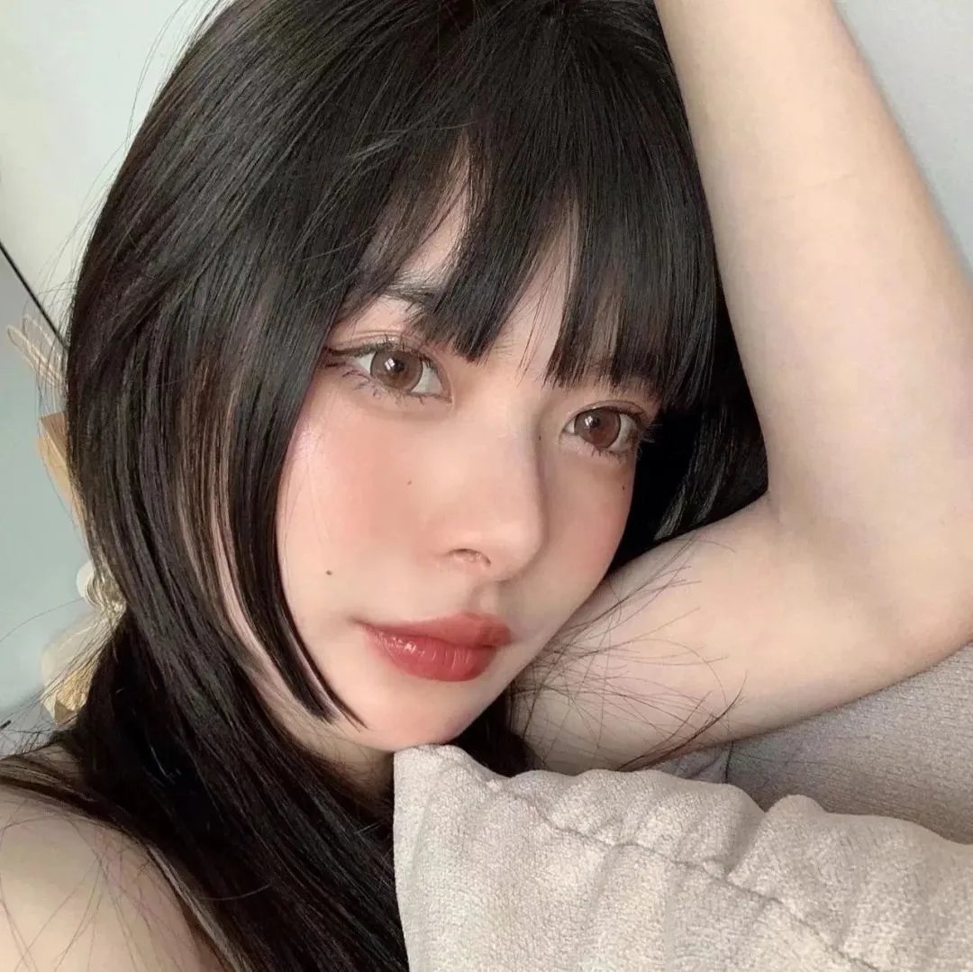 谜一样的双眼
